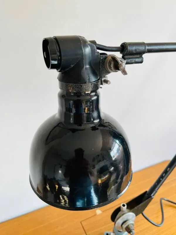 Illustration numéro 4 du produit Ancienne lampe industrielle Rademacher