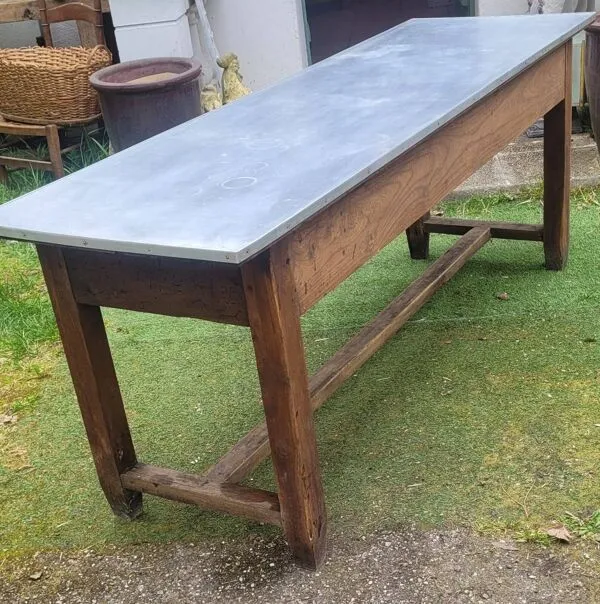 Illustration numéro 4 du produit Meuble de métier