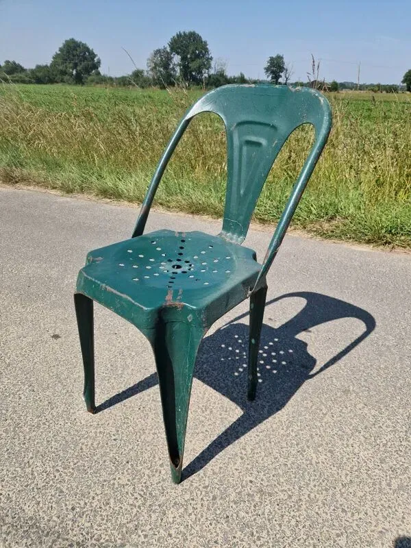 Illustration numéro 4 du produit Lot de 8 chaises Multipl's années 50 par Joseph Mathieu