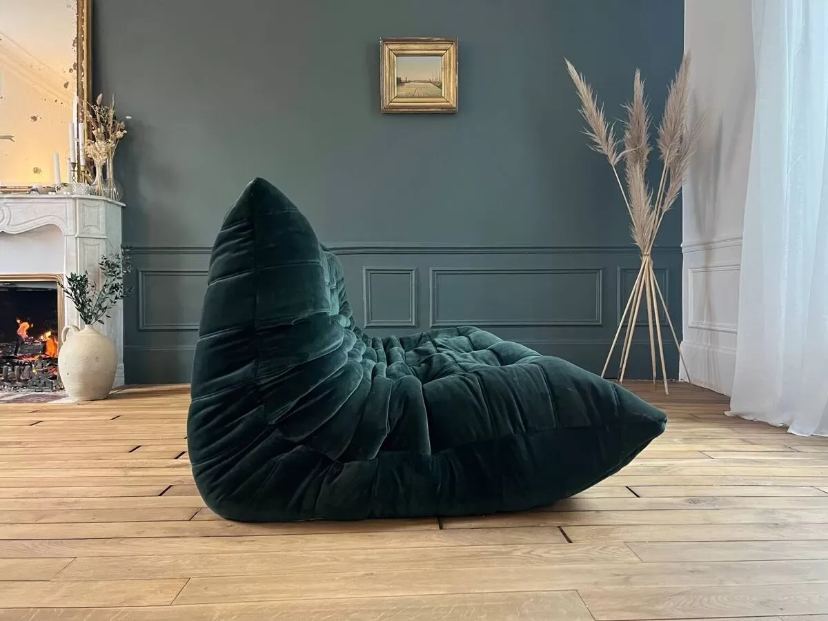 Illustration numéro 4 du produit Canapé 3 places Togo dessiné par Michel Ducaroy 1973