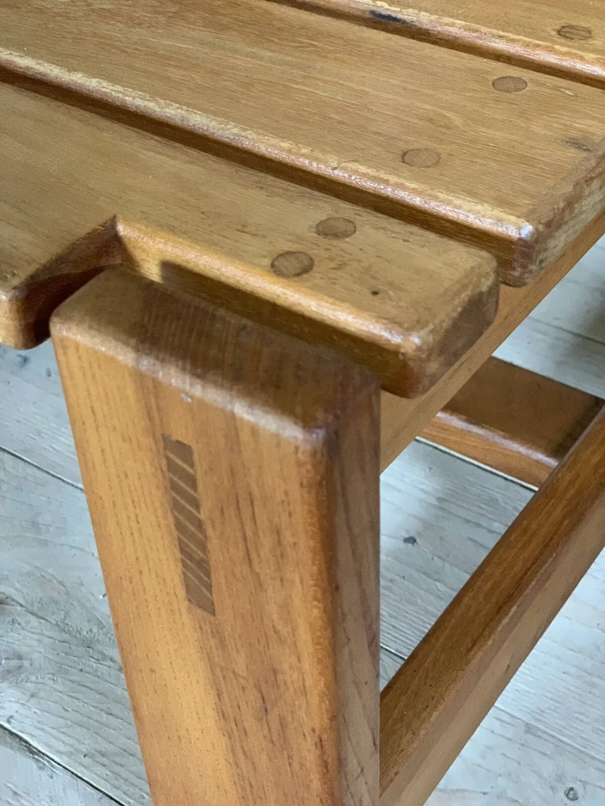 Illustration numéro 4 du produit Table basse orme massif années 80