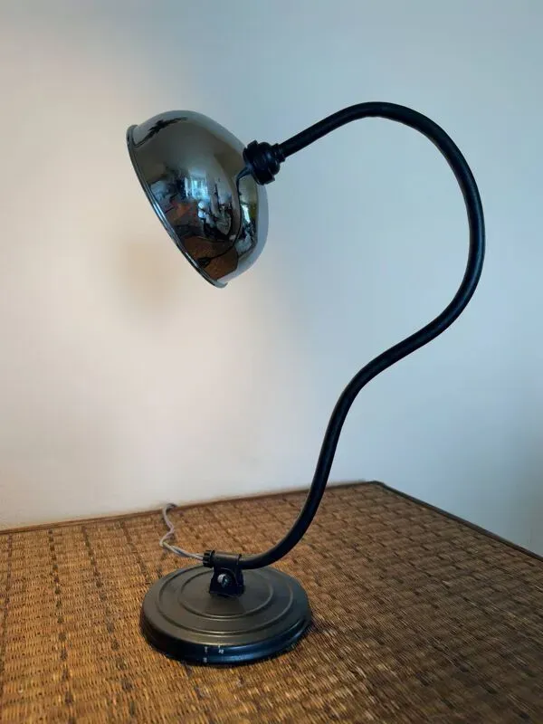 Illustration numéro 4 du produit Lampe style atelier ancienne