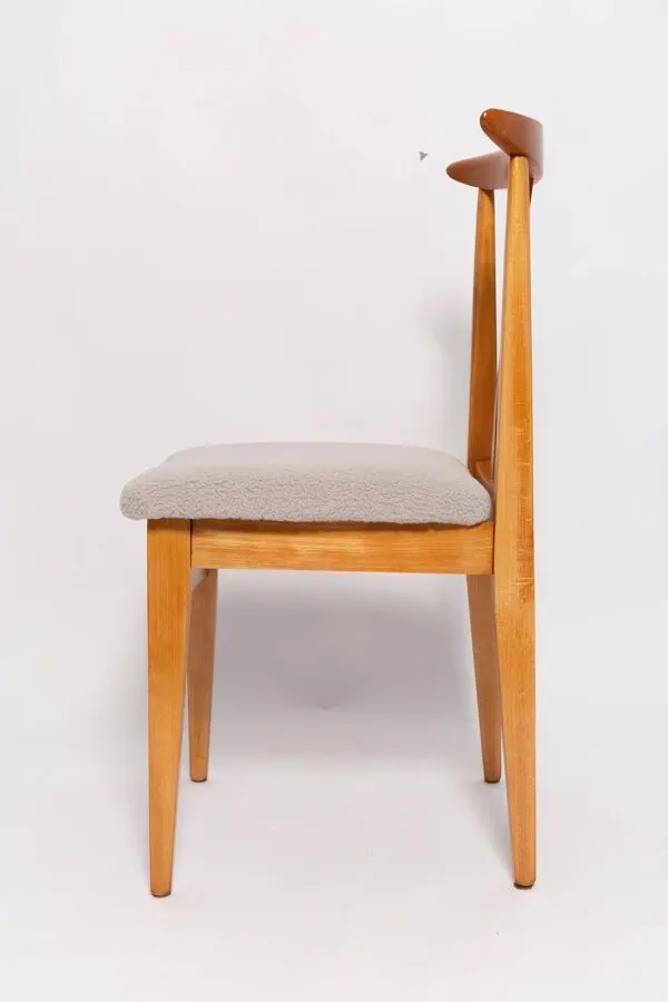 Illustration numéro 4 du produit Chaise Mid-Century en Bouclé de Lin et Bois Clair par M. Zielinski, Europe, 1960s