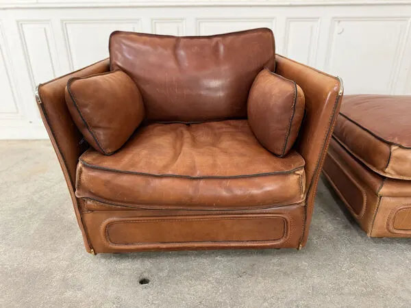 Illustration numéro 4 du produit Fauteuil club et son ottoman 1980