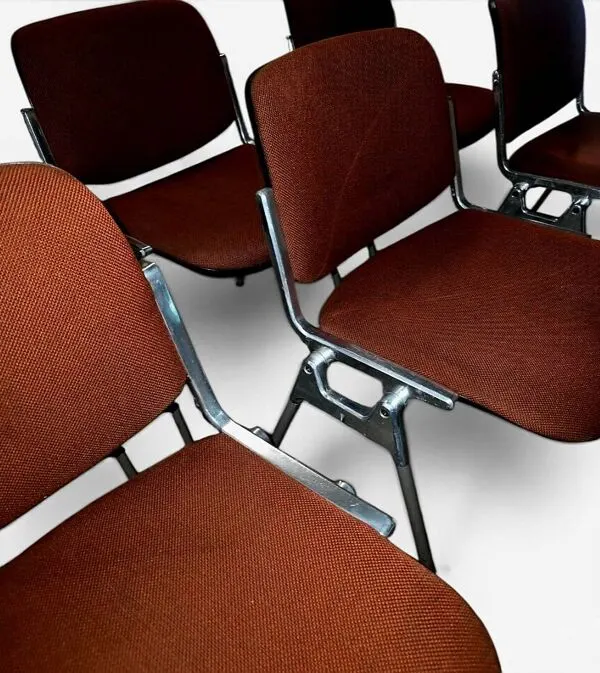 Illustration numéro 4 du produit Chaises DSC 106 par Giancarlo Piretti pour Castelli – Circa 1970