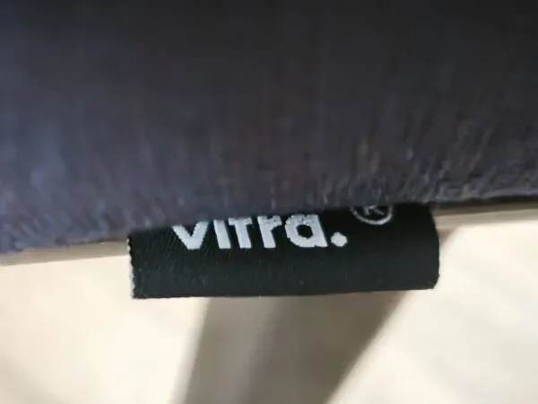 Illustration numéro 4 du produit Fauteuil Softshell, Vitra