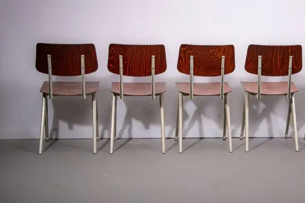 Illustration numéro 4 du produit Chaise S16 par Galvanitas. Environ 1970.