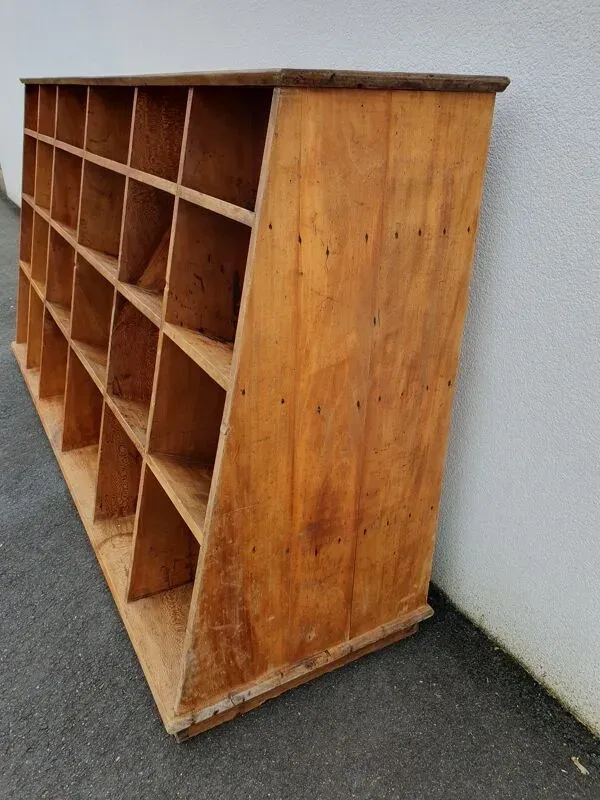 Illustration numéro 4 du produit Meuble de metier double face