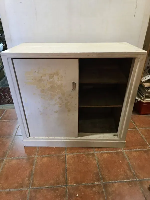 Illustration numéro 4 du produit Meuble de métier à portes coulissantes