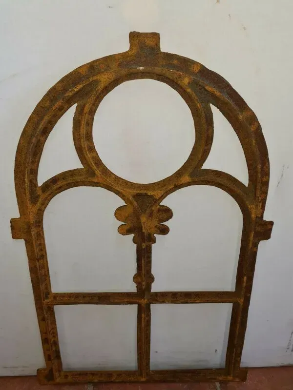 Illustration numéro 4 du produit Fenêtre en fonte