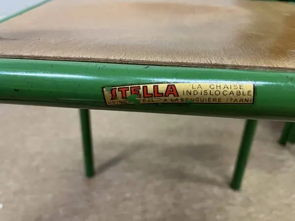 Illustration numéro 4 du produit Chaise d'adulte stella d'école en tube et bois