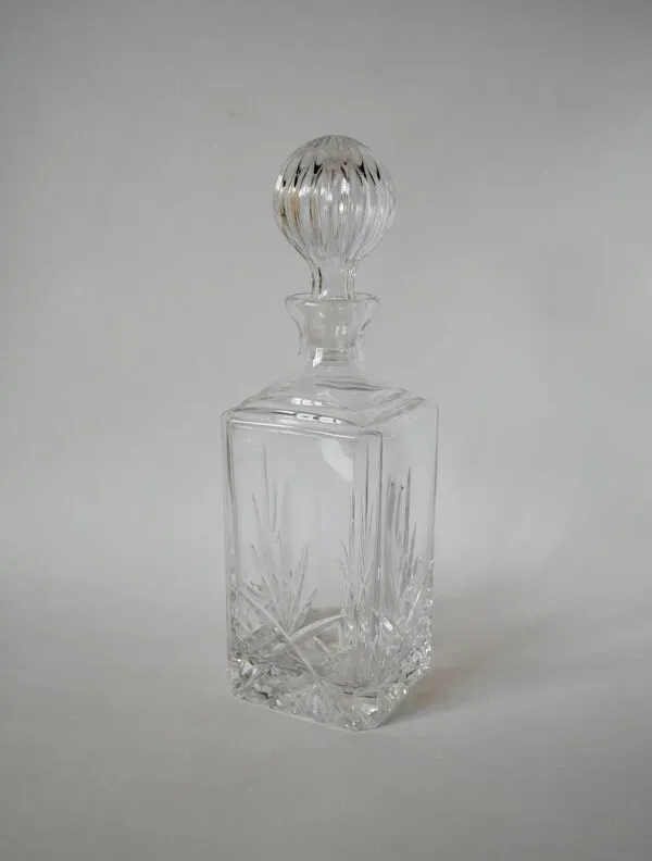 Illustration numéro 4 du produit carafe à whisky en cristal 1960 28 X 9.5 cm