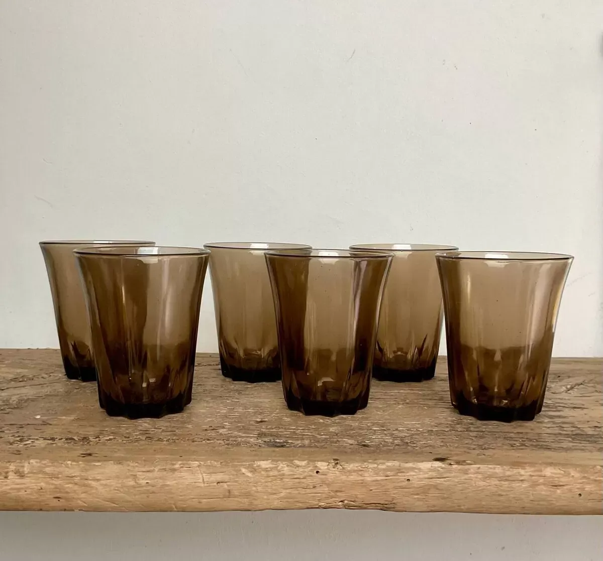 Illustration numéro 4 du produit 6 petits verres fumés