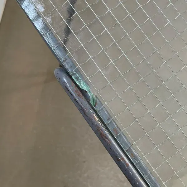 Illustration numéro 4 du produit Table d'appoint ou table basse minimaliste de style industriel, Arnold Bueno de Mesquita, années 1950