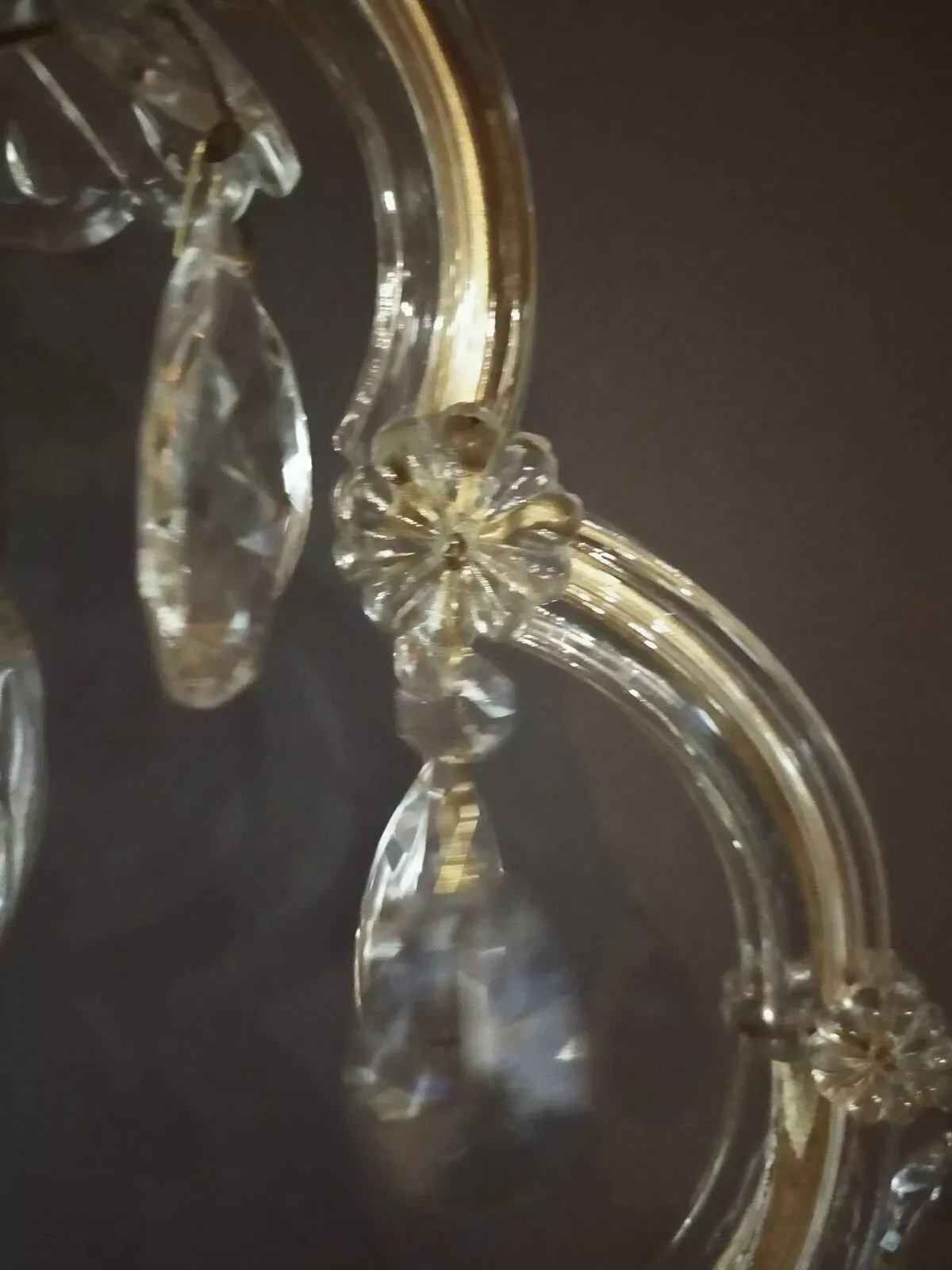 Illustration numéro 4 du produit Suspension un feu pampilles cristal