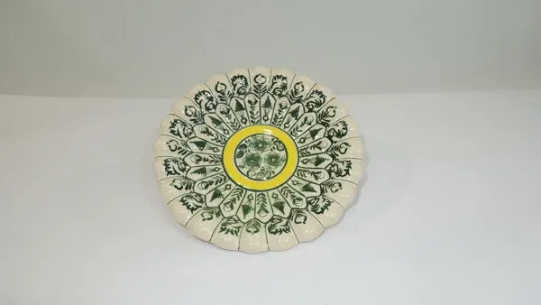 Illustration numéro 4 du produit Plat céramique ''gallones'' signée vintage