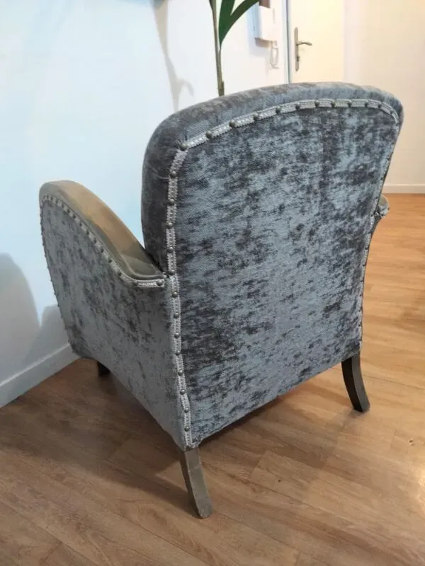 Illustration numéro 4 du produit Fauteuil restoré