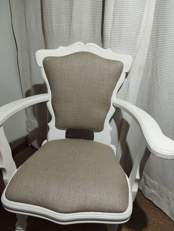 Illustration numéro 4 du produit Fauteuil romantique rénové – Chêne massif, blanc satiné & lin naturel