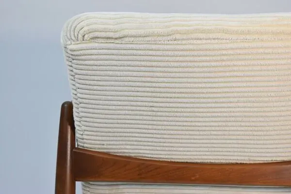 Illustration numéro 4 du produit Fauteuil vintage entièrement restauré par E.Homa, années 60, cordon beige