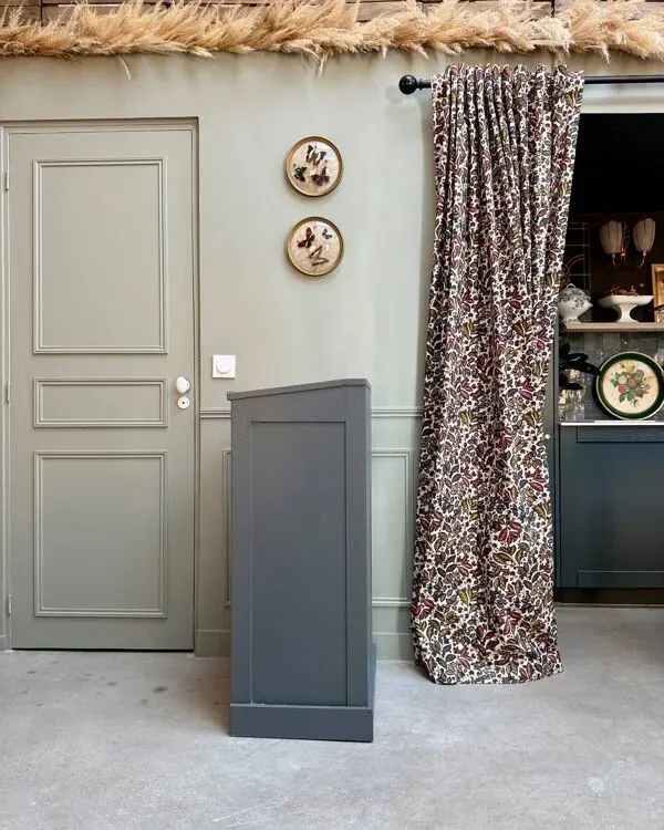 Illustration numéro 4 du produit Meuble de métier, meuble à vinyles (rénové)