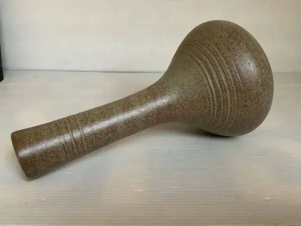 Illustration numéro 4 du produit Vase soliflore céramique marron