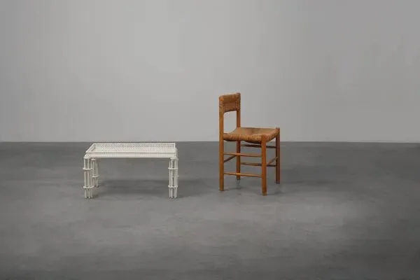 Illustration numéro 4 du produit Table basse française des années 50 par Mathieu Matégot, 1960