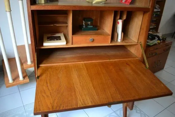 Illustration numéro 4 du produit Secrétaire en chêne, années 50-60