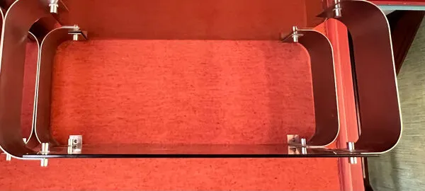 Illustration numéro 4 du produit Étagère murale design Donald Singer – années 70 – inox & verre fumé