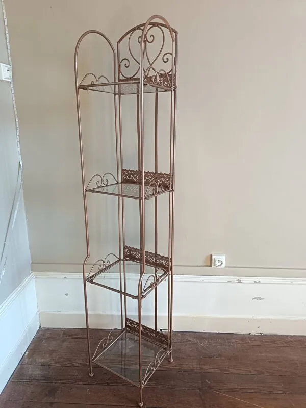 Illustration numéro 4 du produit Étagère de boulangerie