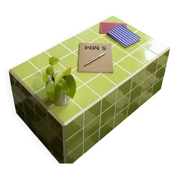 Illustration numéro 4 du produit Table basse en carreaux de céramique vert lime brillant Fait-main à Paris