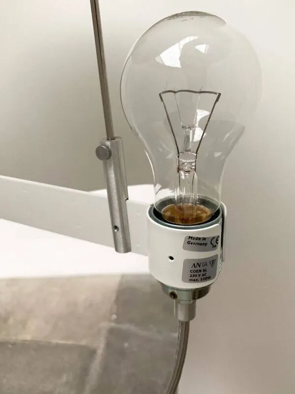 Illustration numéro 4 du produit Lampadaire Coen Sl par Moritz Böttcher & Sören Henssler pour Anta, Allemagne