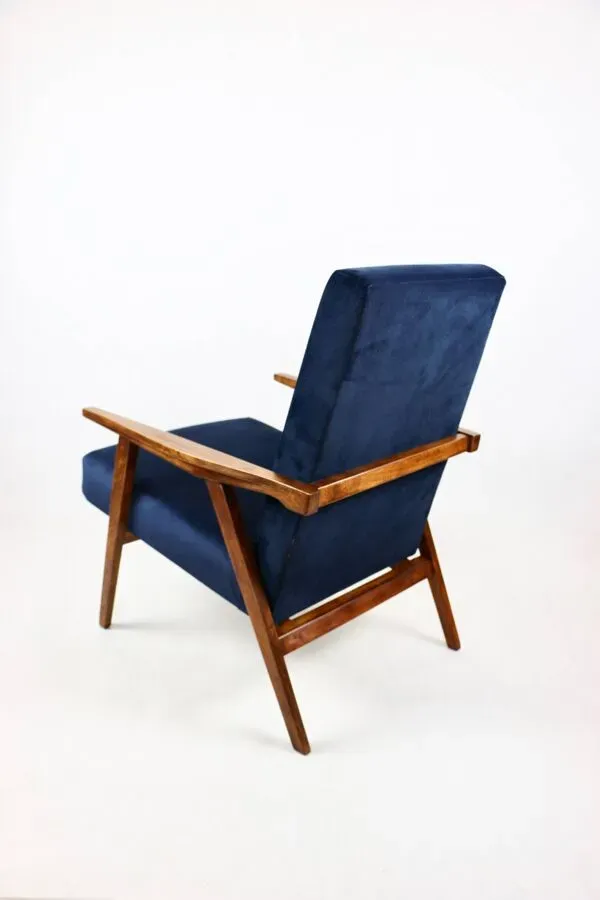 Illustration numéro 4 du produit Fauteuil loft vintage années 1970 en velours bleu marine - 2 exemplaires disponibles