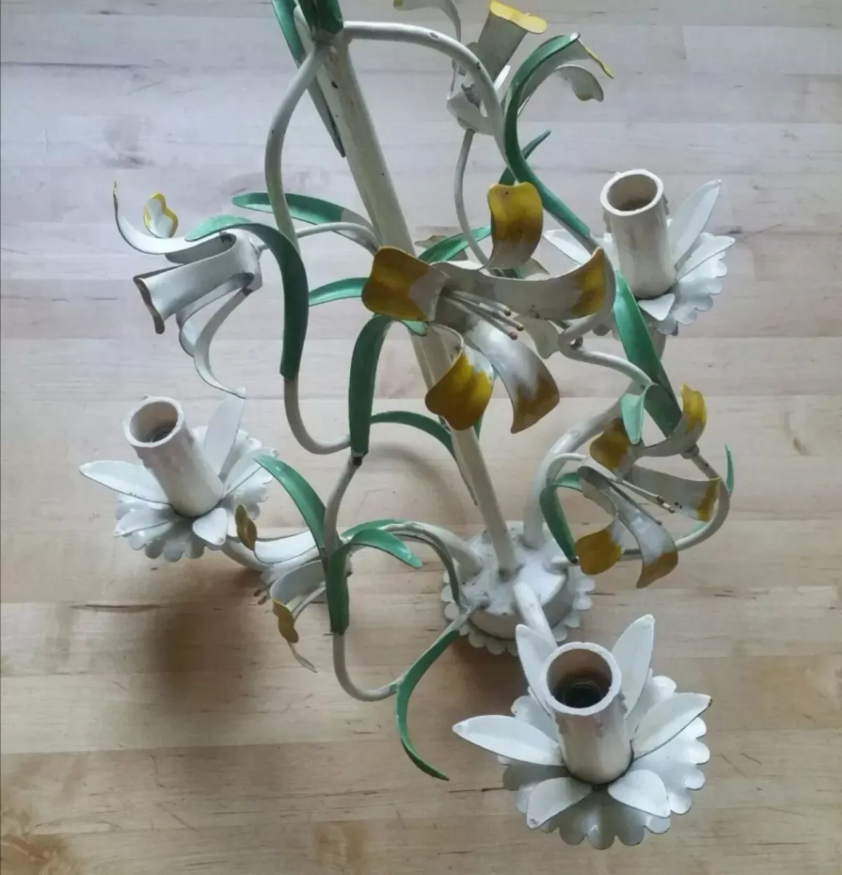 Illustration numéro 4 du produit Lustre vintage tôle peinte à fleurs