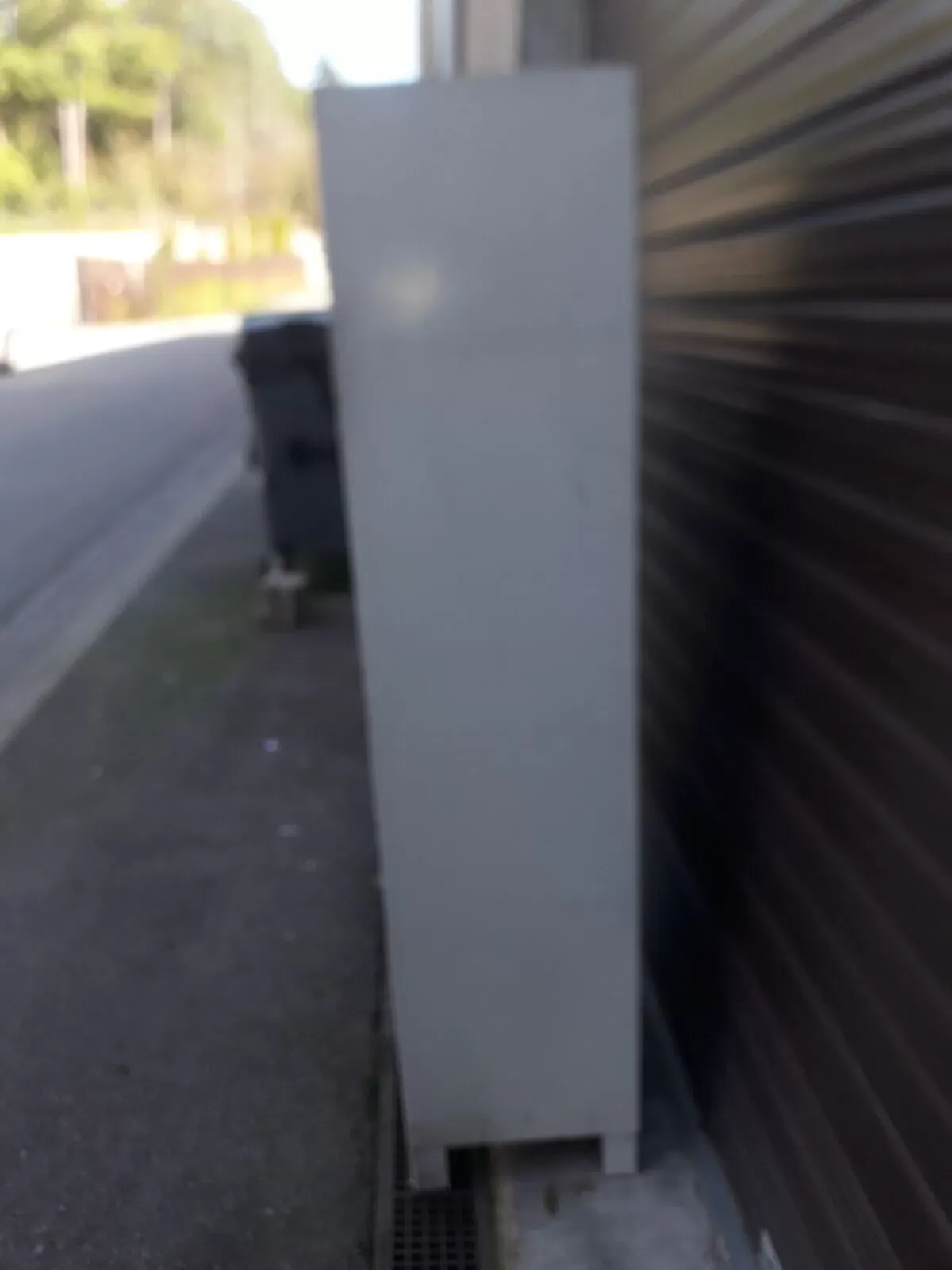 Illustration numéro 4 du produit Armoire métallique d'atelier