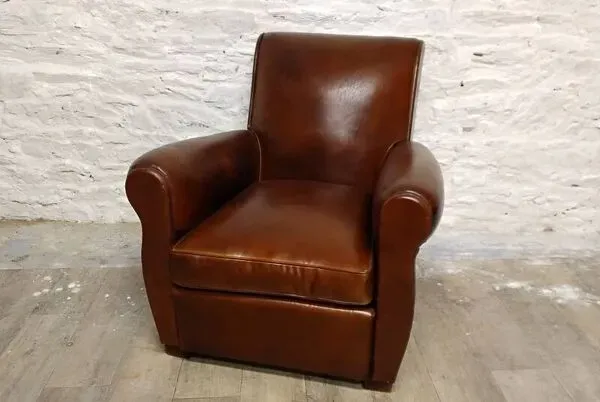 Illustration numéro 4 du produit Fauteuil club dossier droit