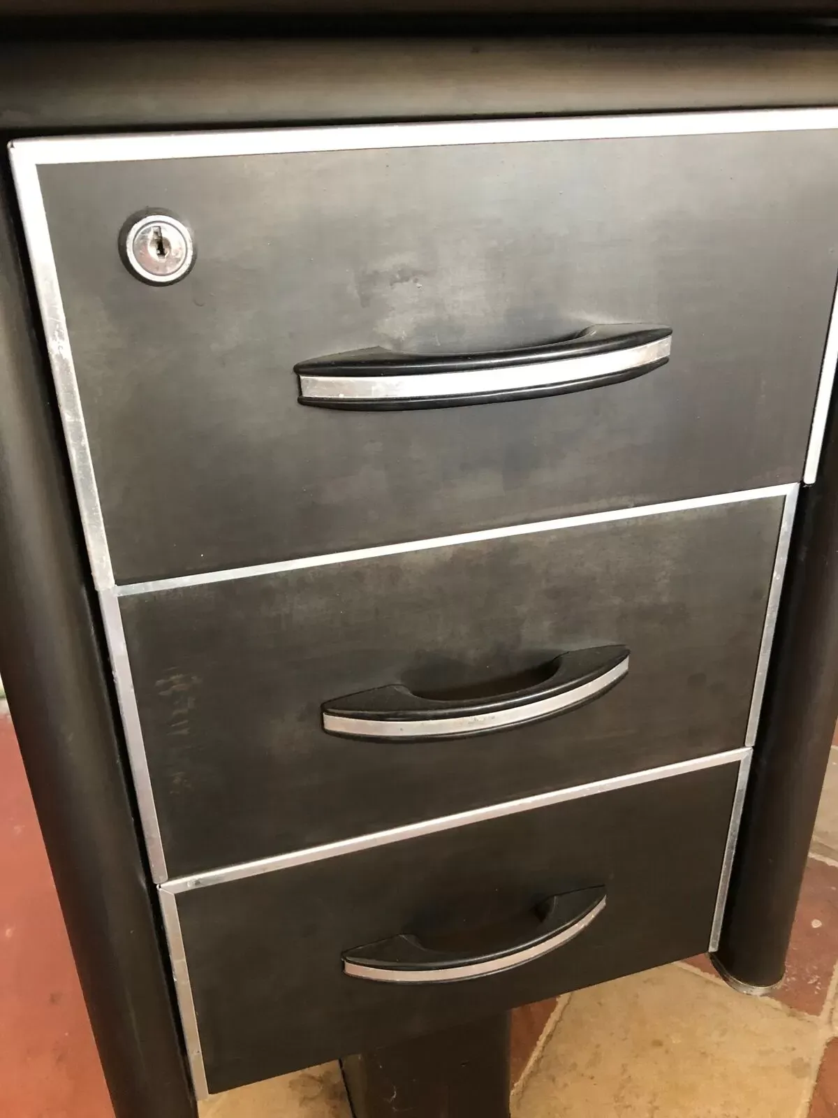 Illustration numéro 4 du produit Bureau Industriel rénové années 60