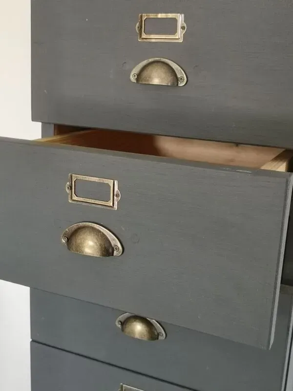 Illustration numéro 4 du produit Meuble de métier 8 tiroirs