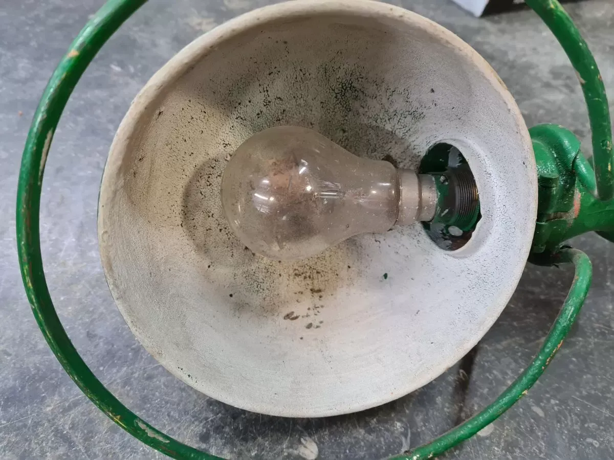 Illustration numéro 4 du produit Applique murale d'atelier de marque jielde