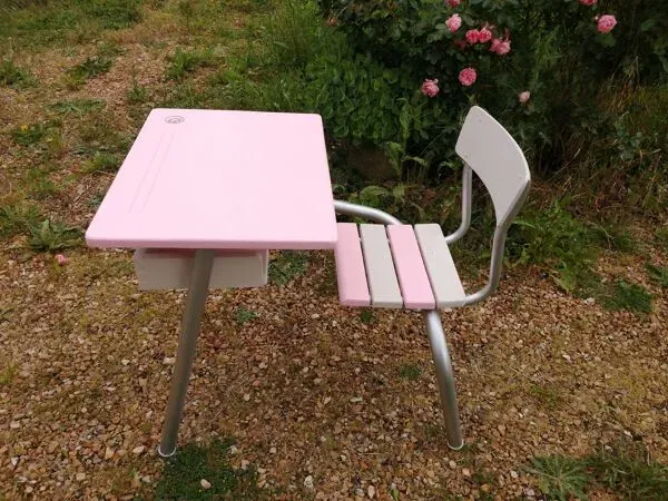 Illustration numéro 4 du produit Bureau écolier