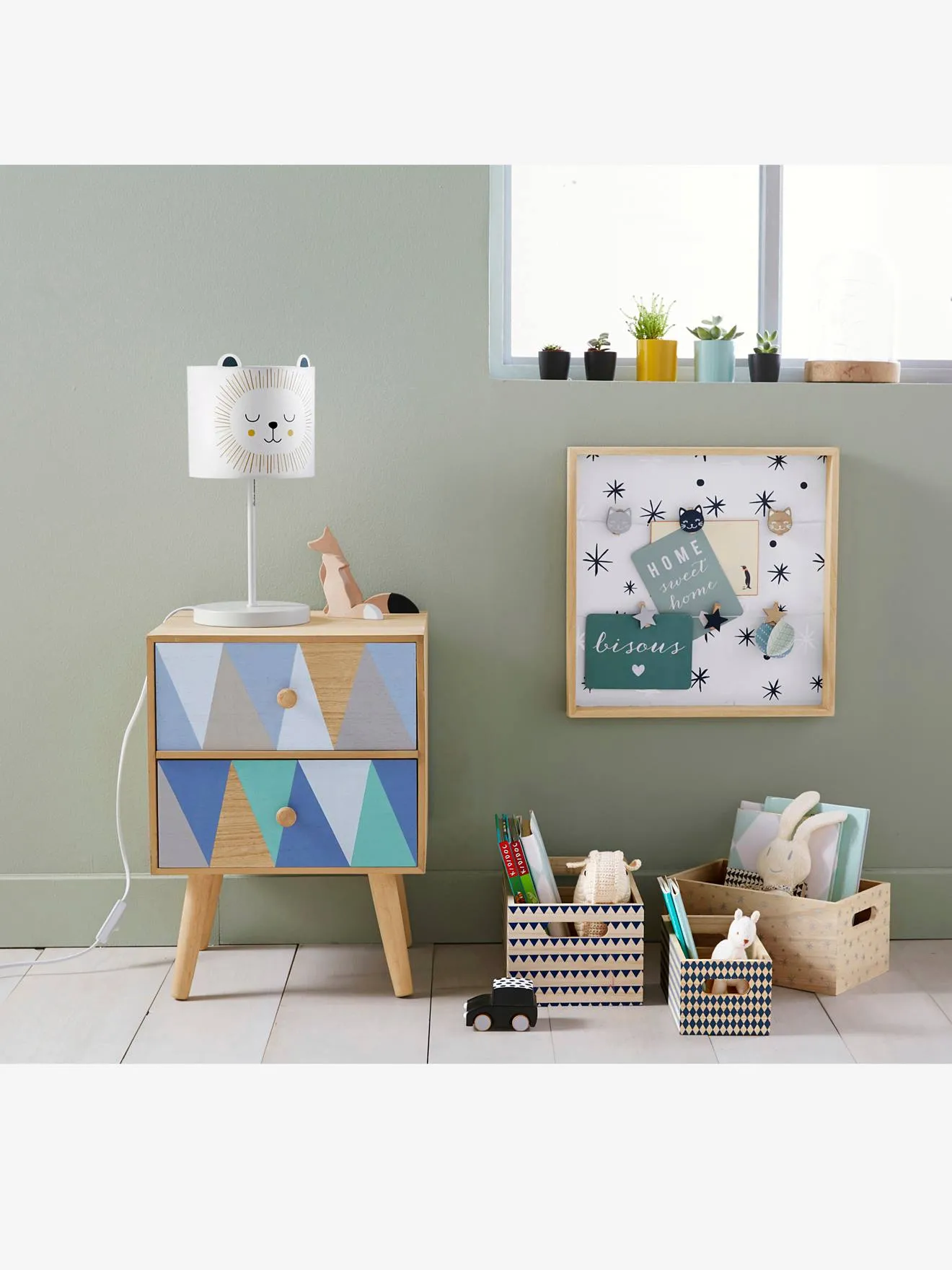 Illustration numéro 4 du produit Lampe de chevet Lion beige