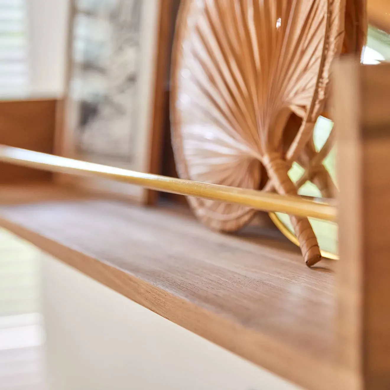 Illustration numéro 4 du produit Etagère Murale Enfant En Bois De Teck Sasha 100 Naturel