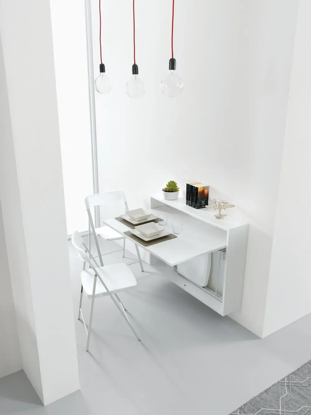 Illustration numéro 5 du produit Table/bureau mural pliant BUREAU avec 3 chaises ZETA blanches incluses