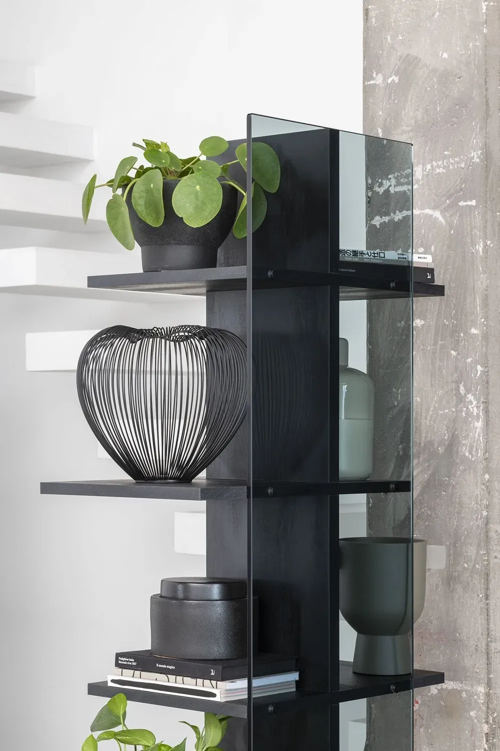 Illustration numéro 5 du produit Bibliothèque STEP en stratifié écologique coloris noir carbone