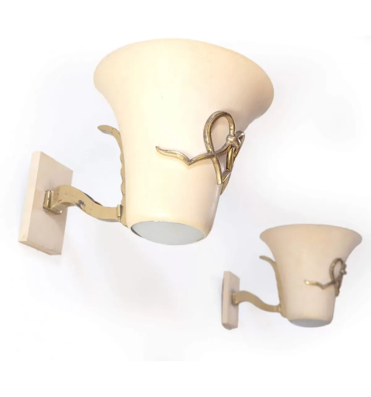 Illustration numéro 5 du produit Lot luminaires années 40