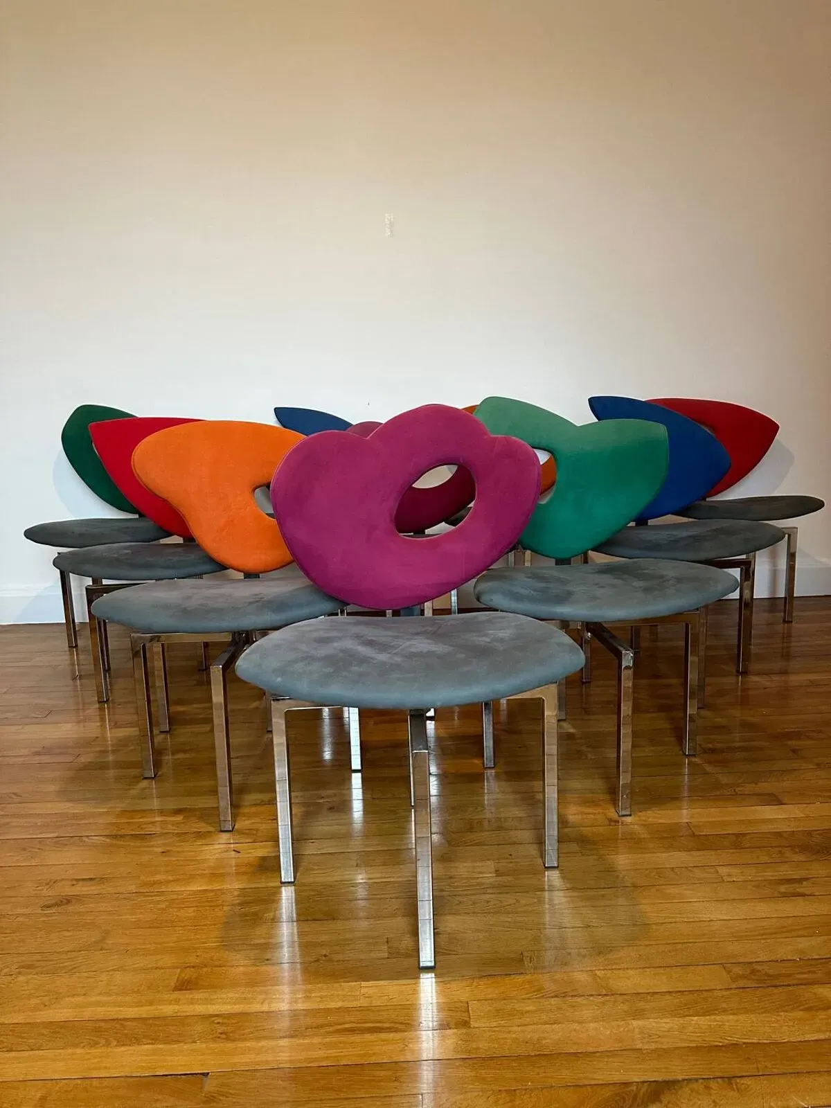 Illustration numéro 5 du produit 10 chaises Giorgio Saporiti vintage