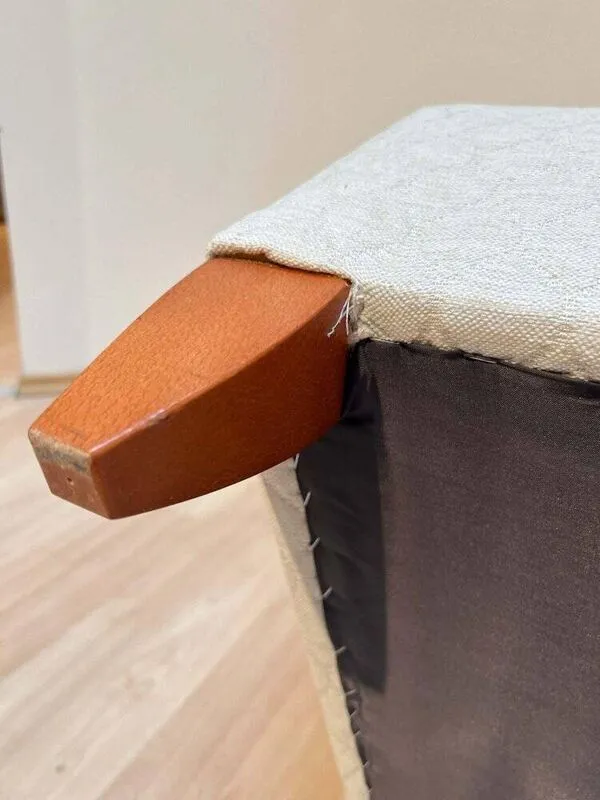 Illustration numéro 5 du produit Fauteuil espagnol en hêtre et contreplaqué, années 1990.