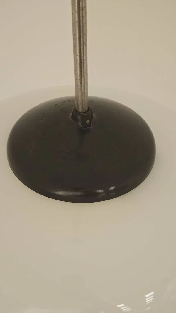 Illustration numéro 5 du produit Suspension Tchécoslovaque opaline et bakélite bauhaus