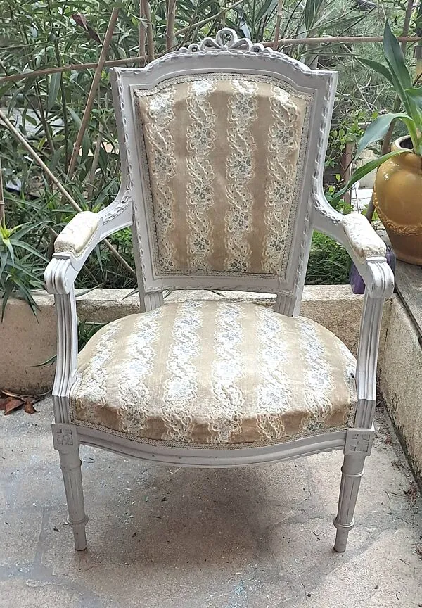 Illustration numéro 5 du produit Fauteuil Napoléon III Victorien Tissu velours XIX