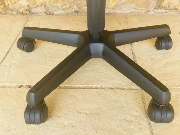 Illustration numéro 5 du produit Meuble de rangement  médical pivotant à tiroirs par Cazzaro 1970/1980