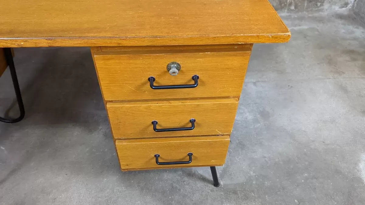 Illustration numéro 5 du produit Bureau design Spirol 1950